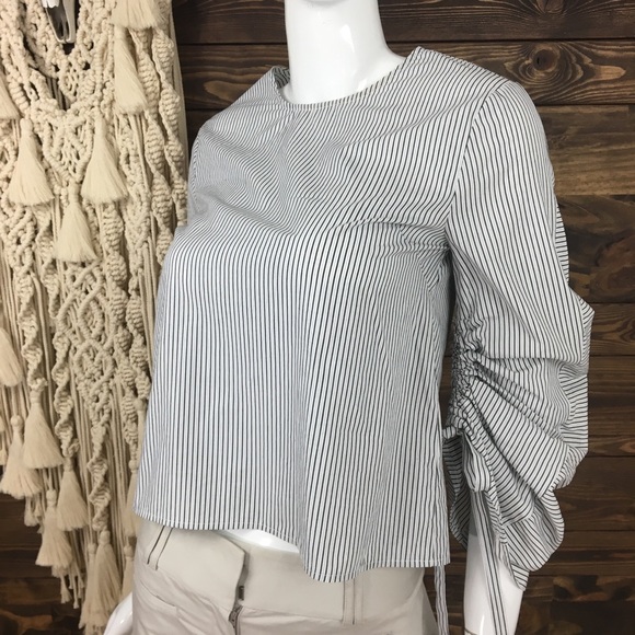 Sunday in Brooklyn | Puff Balloon Sleeve Striped Design Blouse - Picture 2 of 6